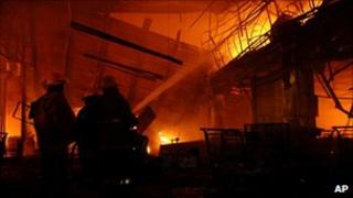Firefighter at the blaze in Acapulco