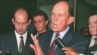 Gen Malan addressing journalists (archive shot)