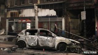 Burnt out car in Tottenham