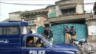 Home of abducted American, Lahore, 13 Aug