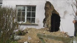 Ashreigney farmhouse crash