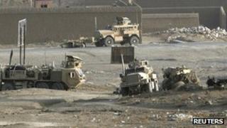 Isaf soldiers in Ghazni, Afghanistan (21 Dec 2011)