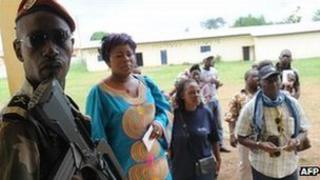 Voters at a polling station in Mouila on 17 December 2011