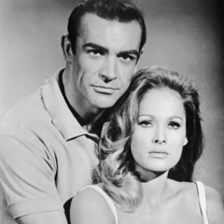 Sean Connery, Ursula Andress