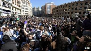 Protesters in Valencia (21 Feb 2012)