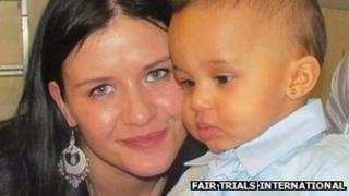 Natalia Gorczowska and baby (Photo: Fair Trials International)