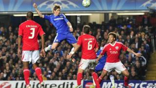 Chelsea beat Benefica 2-1
