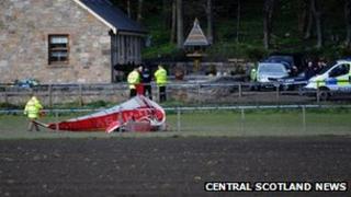 The microlight came down near the village of Kennet, by Clackmannan