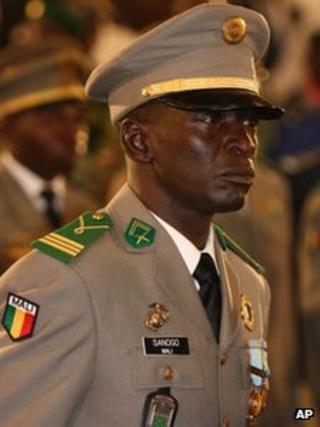 Capt Amadou Haya Sanogo at swearing-in ceremony for interim president, 12 April 2012