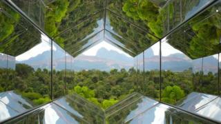 Olafur Eliasson's Viewing Machine (2001) - a large kaleidoscope-like machine that uses the Inhotim landscape as its main element