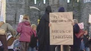 Protest rhieni a phlant ysgolion ardal Bryncrug, Llwyngwril a Llanegryn