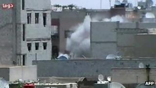Amateur video purported to show artillery in Damascus suburb of Duma 26 June 2012
