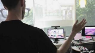 Engineers tries out trial version of Kinect-based software