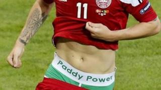 Nicklas Bendtner's pants