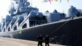Russian destroyer Admiral Vinogradov seen in the Chinese port of Qingdao on 23 April 2012, ahead of Chinese-Russian naval exercises (file picture)