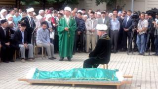 Funeral of Muslim leader Valiulla Yakupov