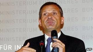 Ernst Strasser - file pic