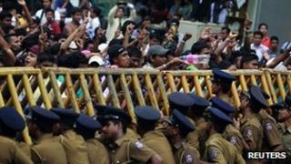 Students shout slogans at the Sri Jayawardenepura University in Colombo, 5 January 2012