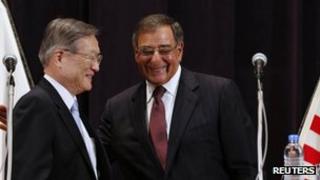 US Secretary of Defense Leon Panetta (R) and Japan Minister of Defense Satoshi Morimoto 17 September 2012