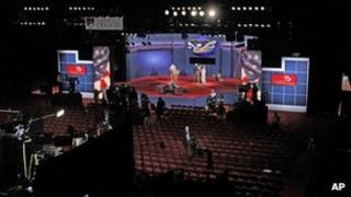 Organisers get ready for the first presidential debate in Denver, Colorado 2 October 2012