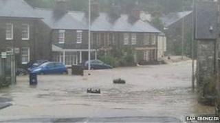 Llifogydd Ceredigion