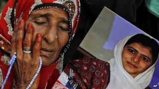 Malala supporter in Karachi