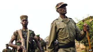 M23 military commander Sultani Makenga (r) file photo