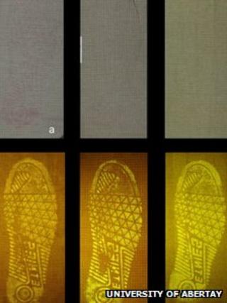 foot prints