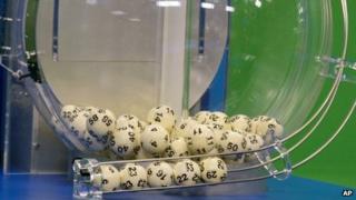Numbers are chosen at Powerball's Florida lottery in Tallahassee, Florida 28 Florida 2012