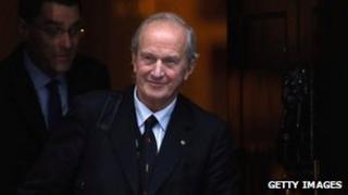 Lord Hunt leaves Downing Street on 4 December