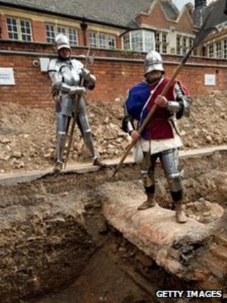 Car park dig