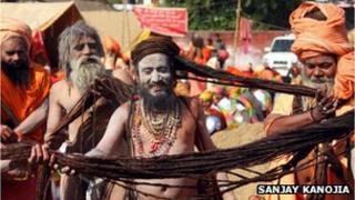 Indian holy men heading to Allahabad
