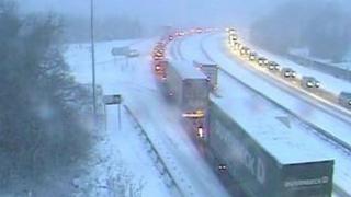 Traffic stuck in snow on Haldon Hill in January 2010.