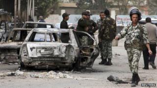 Egypt Army soldiers in Suez on 28/1/13