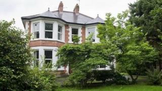 50 Malone Park