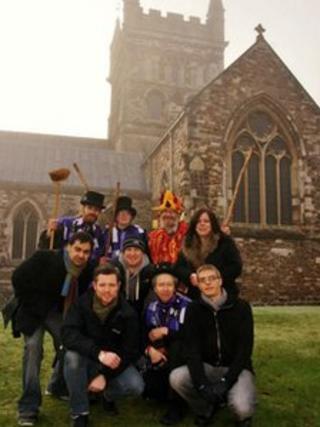 Wimborne Folk Festival committee