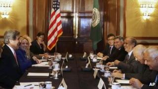 John Kerry (left) holds talks in Cairo. Photo: 2 March 2013