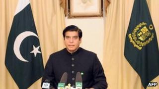 handout photograph released by Pakistan"s Press Information Department (PID) on March 16, 2013 shows Pakistan"s Prime Minister Raja Pervez Ashraf addressing the nation in Islamabad on March 16, 2013.