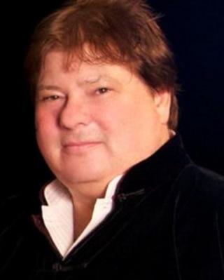 Roberto Troyan