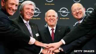 Dan Akerson in the centre, with Opel executives