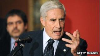 Presidential candidate and former Senate speaker, Franco Marini, delivering a speech and gesticulating