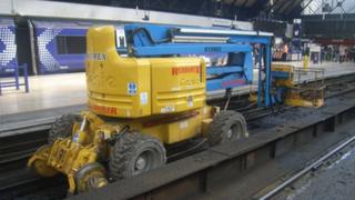 Runaway maintenance vehicle at Queen Street
