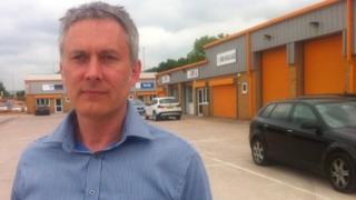 Simon Williams