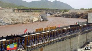 Ethiopian works to divert the Blue Nile in Guba, Ethiopia, 28 May 2013