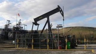 Nodding donkey at Kimmeridge oilfield