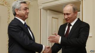 Armenian President Serge Sarkisian (left) with Russian President Vladimir Putin, 12 Mar 13