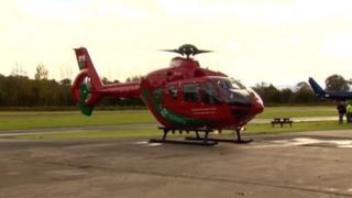Hofrennydd diweddaraf Ambiwlans Awyr Cymru