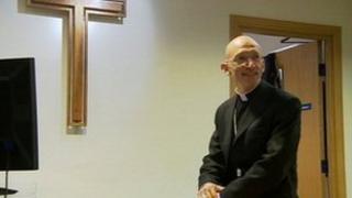 Dr Martin Warner