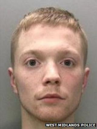 Luke Ayres