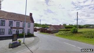 Pipers Inn junction
